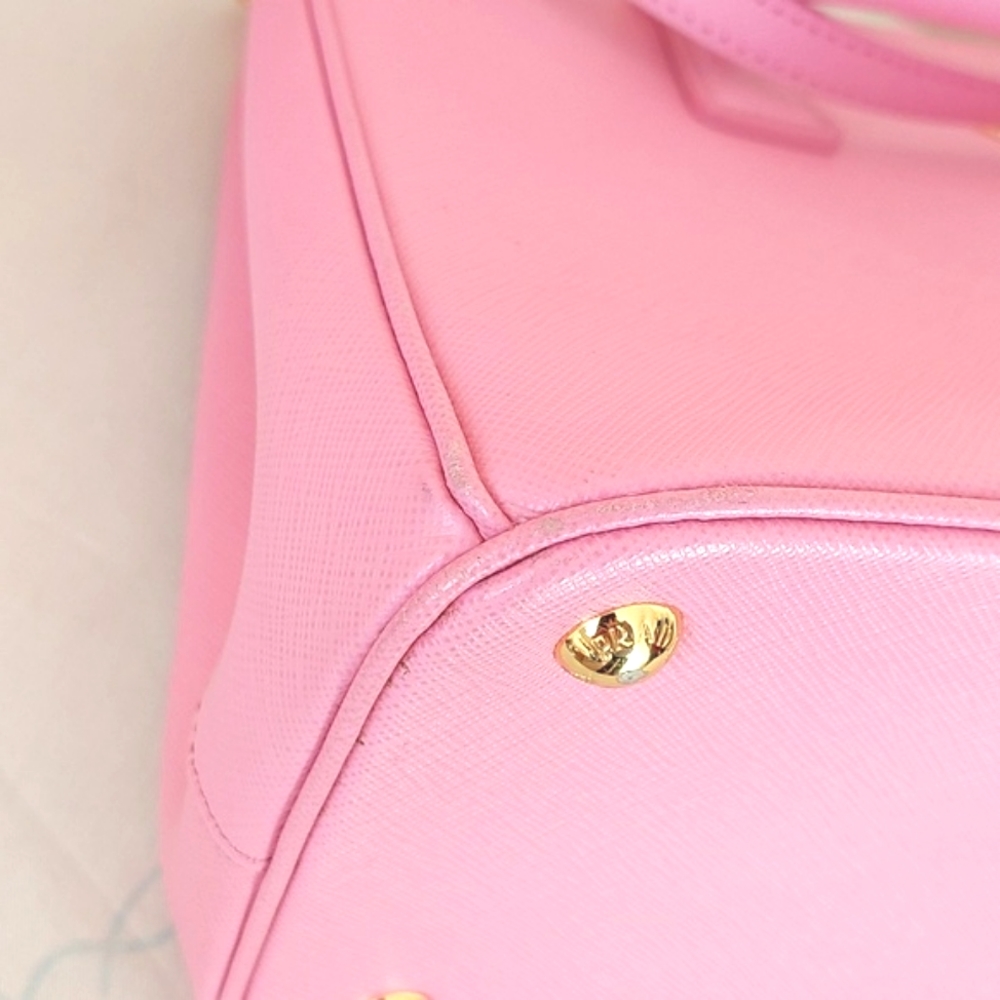 Prada pink Galleria Saffiano leather bag - Picture 8 of 17